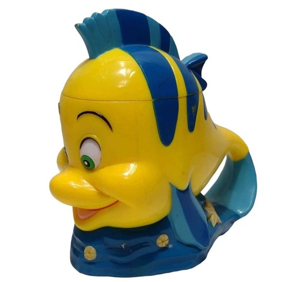 Dining Disney On Ice Flip Top Lid Collectible 5 Plastic Cup Flounder